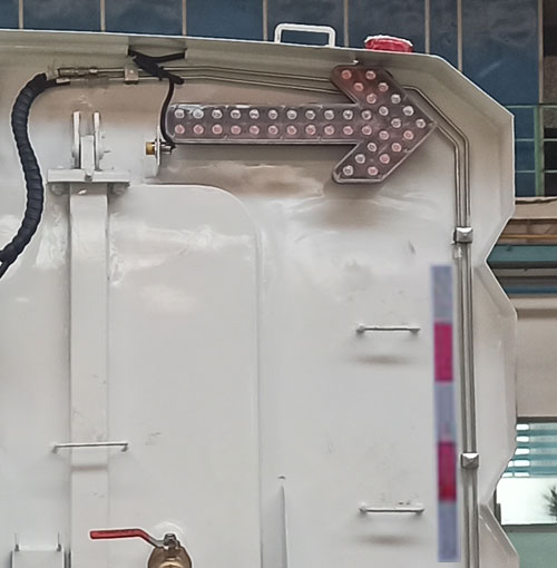 東岳牌ZTQ5120TXSE2J47BEV純電動(dòng)洗掃車公告圖片