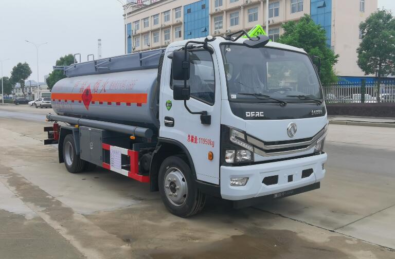 卡特利牌HTT5120GYYD6运油车公告图片