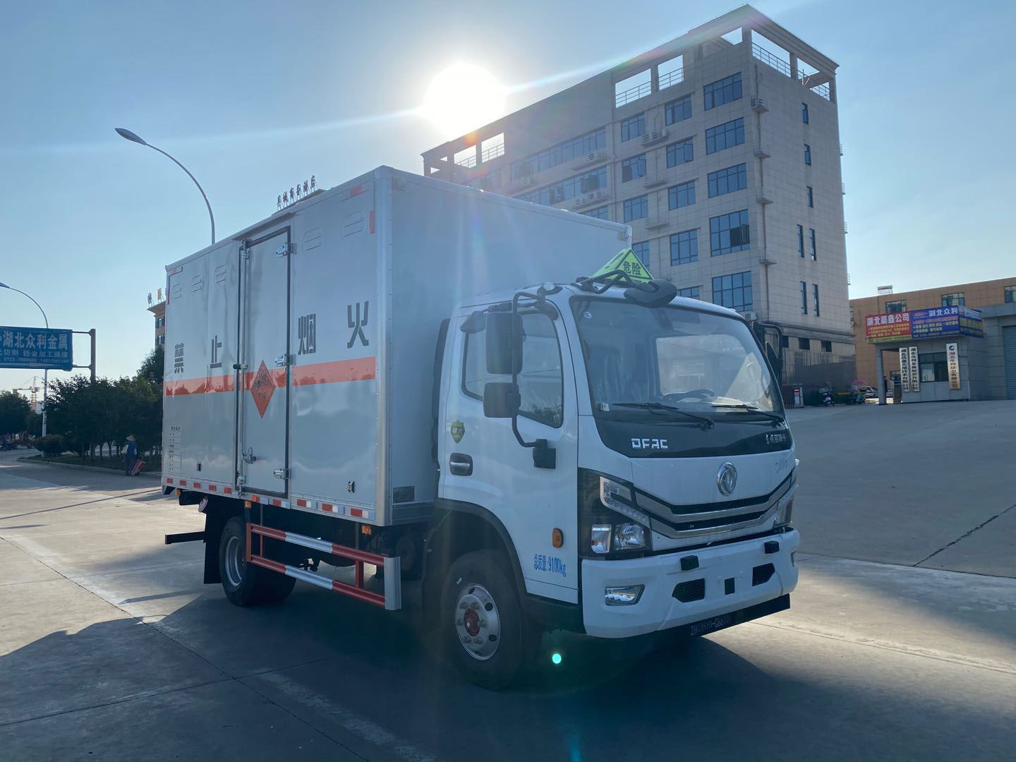 楚勝牌CSC5095XQY6爆破器材運(yùn)輸車公告圖片