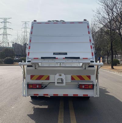 杰瑞牌JR5180ZYSDFE6壓縮式垃圾車公告圖片