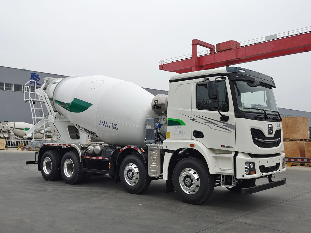 徐工牌XZS5318GJBC7N2混凝土攪拌運(yùn)輸車公告圖片