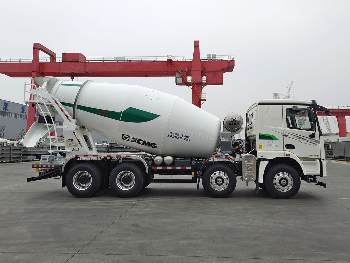 徐工牌XZS5318GJBC7N2混凝土攪拌運(yùn)輸車公告圖片