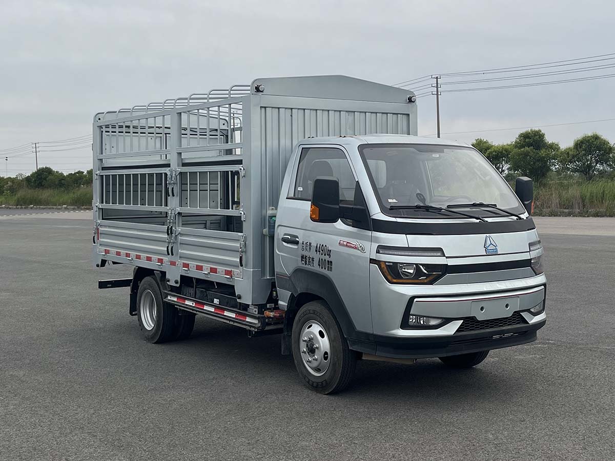 豪沃牌ZZ5047CCYF3111Z146BEV純電動(dòng)倉(cāng)柵式運(yùn)輸車公告圖片