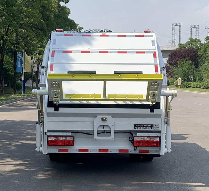 玉柴專汽牌NZ5075ZYS壓縮式垃圾車公告圖片