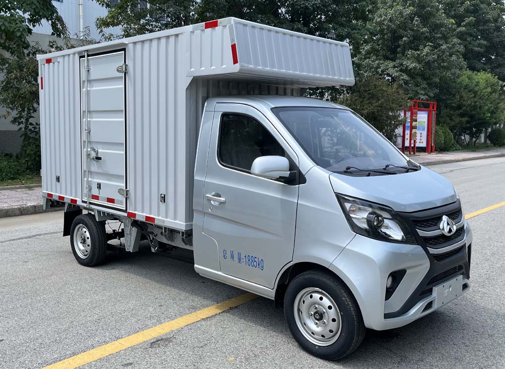 長(zhǎng)安牌SC5022XXYDEAL6廂式運(yùn)輸車公告圖片