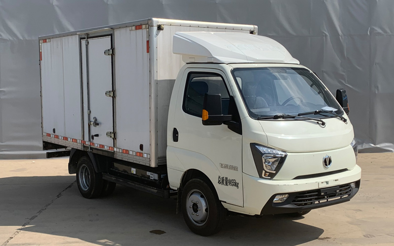 飛碟牌FD5044XXYD66BEV-1純電動(dòng)廂式運(yùn)輸車公告圖片