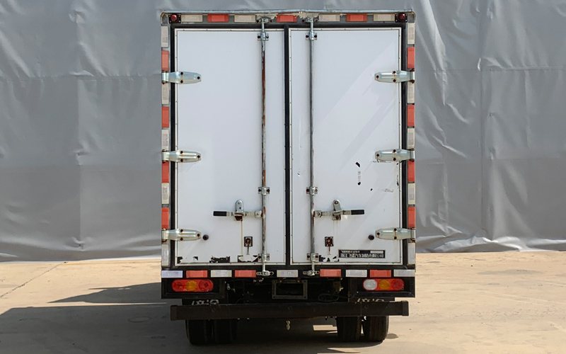 飛碟牌FD5044XXYD66BEV-1純電動(dòng)廂式運(yùn)輸車公告圖片