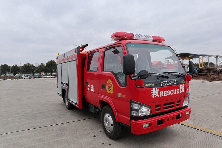 安奇正牌AQZ5070GXFPM20/W6泡沫消防车图片