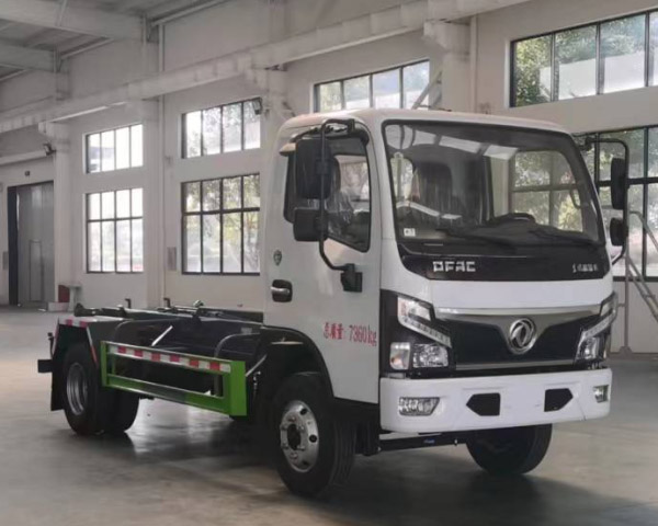 程力牌CL5070ZXX6EV车厢可卸式垃圾车公告图片