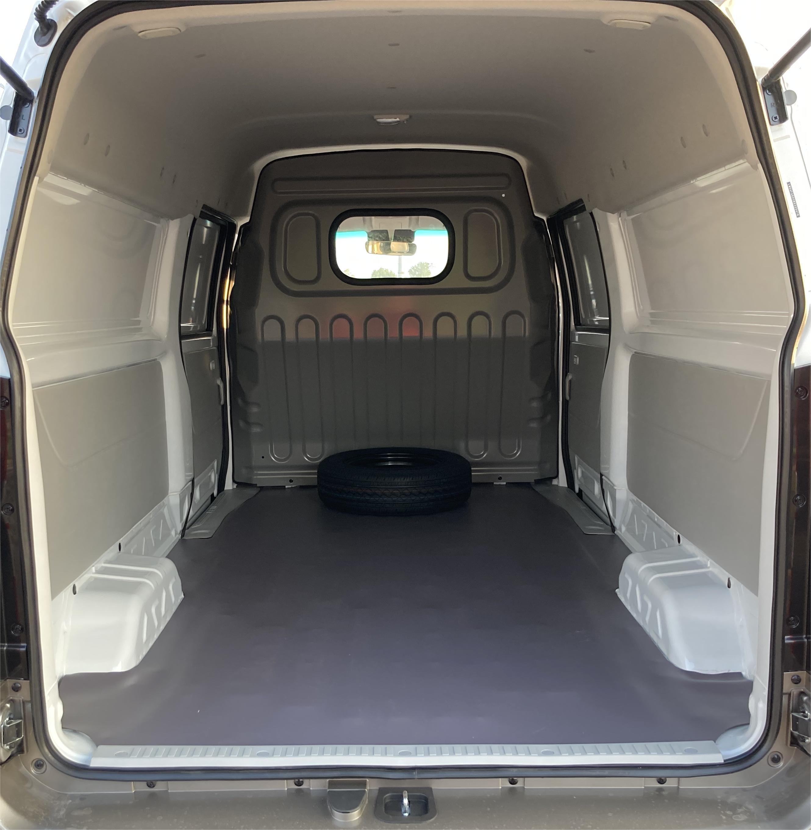 鑫源牌JKC5025XXYA6X2CNG廂式運(yùn)輸車公告圖片