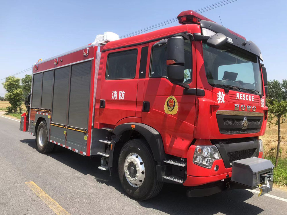 WKL5140TXFJY130/H型抢险救援消防车图片