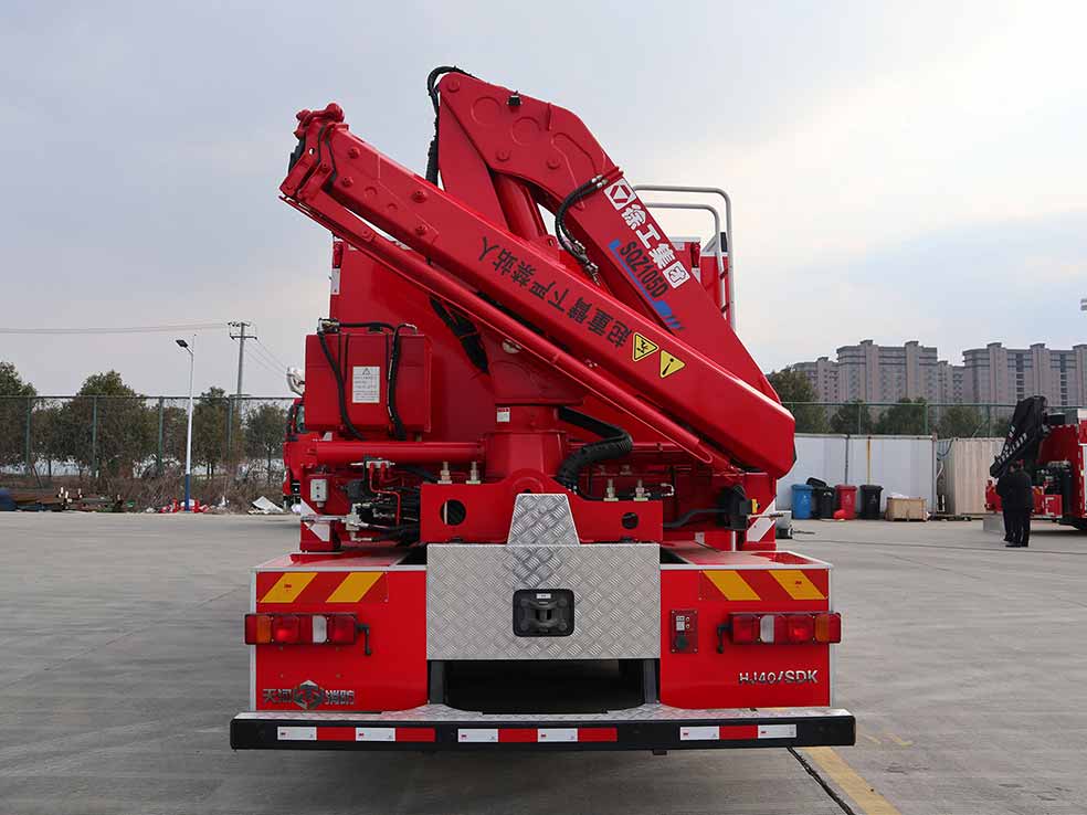 天河牌LLX5186TXFHJ40/SDK化學(xué)救援消防車公告圖片