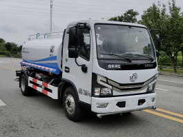 洒水车
