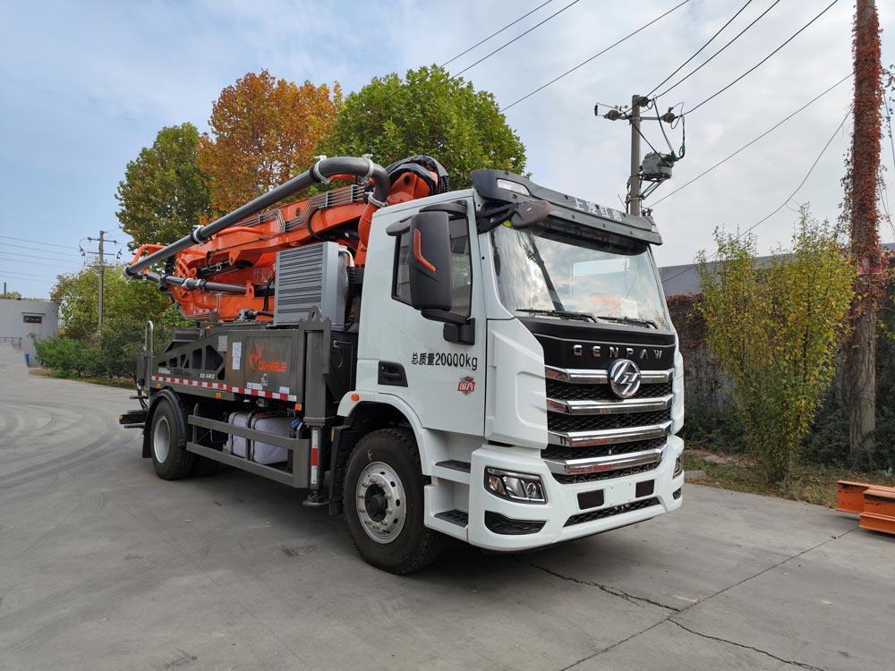 科尼樂牌KNL5207THB混凝土泵車公告圖片