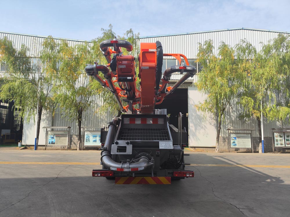 科尼樂牌KNL5207THB混凝土泵車公告圖片