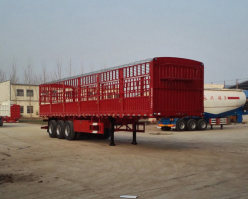仓栅式运输半挂车