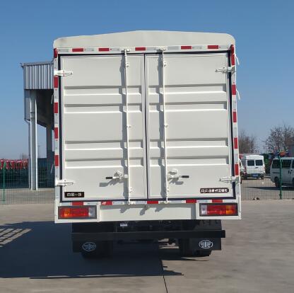 解放牌CA5110CCYP40K59L3E6A84倉(cāng)柵式運(yùn)輸車公告圖片