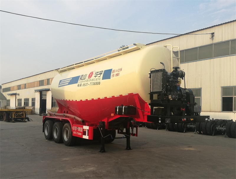 华宇达牌9.9米33.4吨3轴中密度粉粒物料运输半挂车(LHY9400GFL35B)