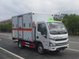 爆破器材运输车