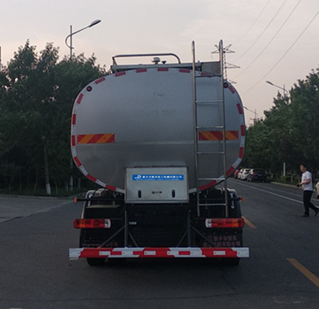 天潤新東牌YXD5310GNY鮮奶運(yùn)輸車公告圖片