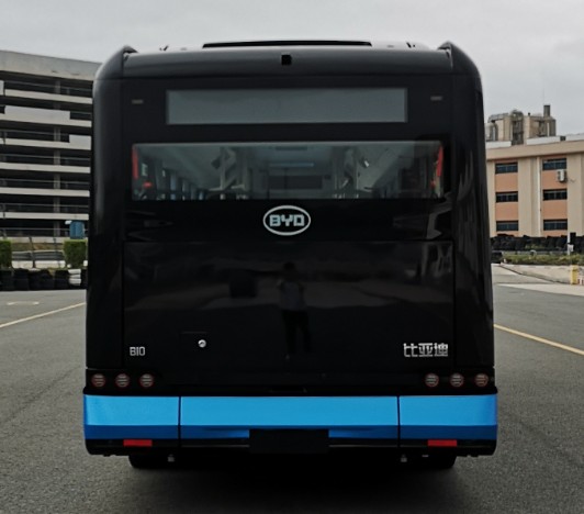 比亚迪牌BYD6102B2EV2纯电动低入口城市客车公告图片