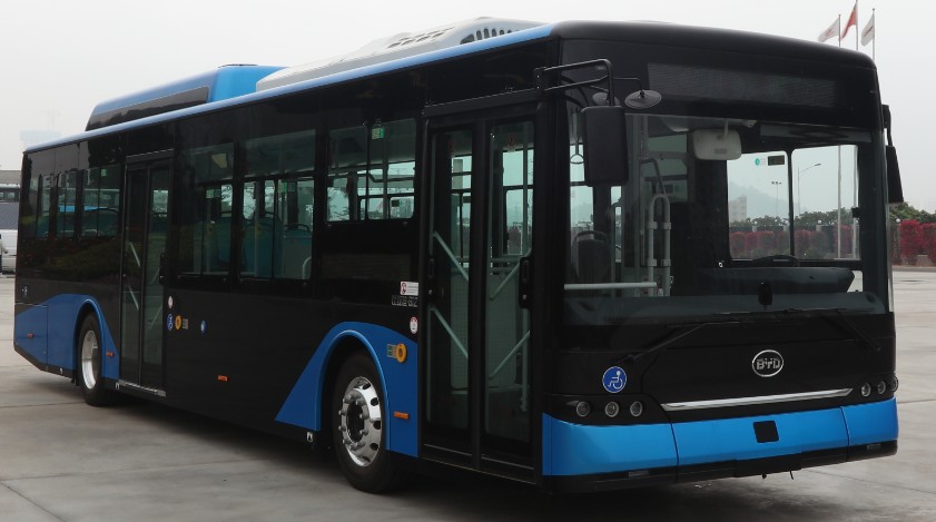 比亚迪牌BYD6121B2EV1纯电动低入口城市客车公告图片