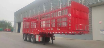 仓栅式运输半挂车