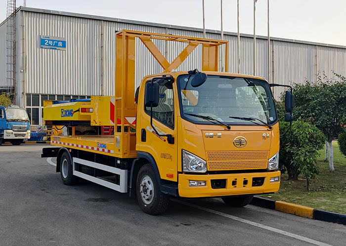 徐工牌XGS5091TFZC6防撞緩沖車(chē)公告圖片