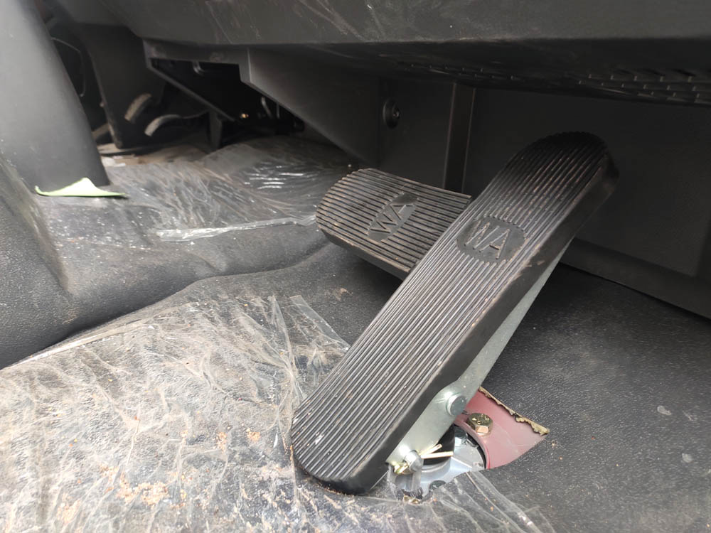 解放牌CA5123XLHPK2L2E6A80教練車(chē)公告圖片