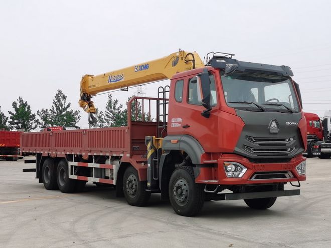 豪沃牌ZZ5317JSQV436JF1隨車(chē)起重運(yùn)輸車(chē)公告圖片