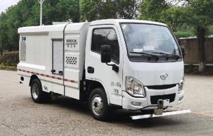纯电动路面养护车
