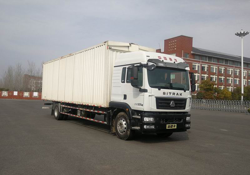 汕德卡牌ZZ5186XYKN711GF1B1翼開(kāi)啟廂式車(chē)公告圖片