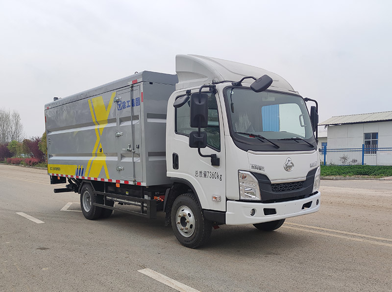 徐工牌DXA5070XTYLBEV純電動(dòng)密閉式桶裝垃圾車(chē)公告圖片