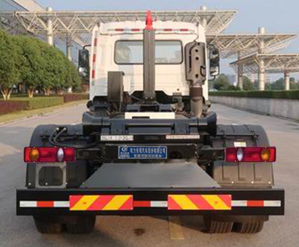 程力威牌CLW5180ZXXBSK車廂可卸式垃圾車公告圖片