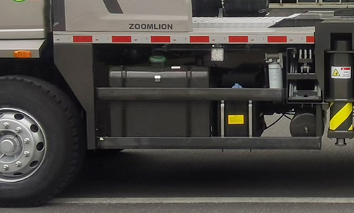 中聯(lián)牌ZLJ5310JQZ25A汽車起重機(jī)公告圖片