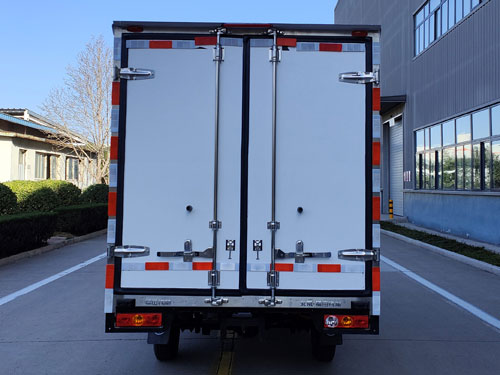 福田牌BJ5030XLCEV7純電動(dòng)冷藏車公告圖片