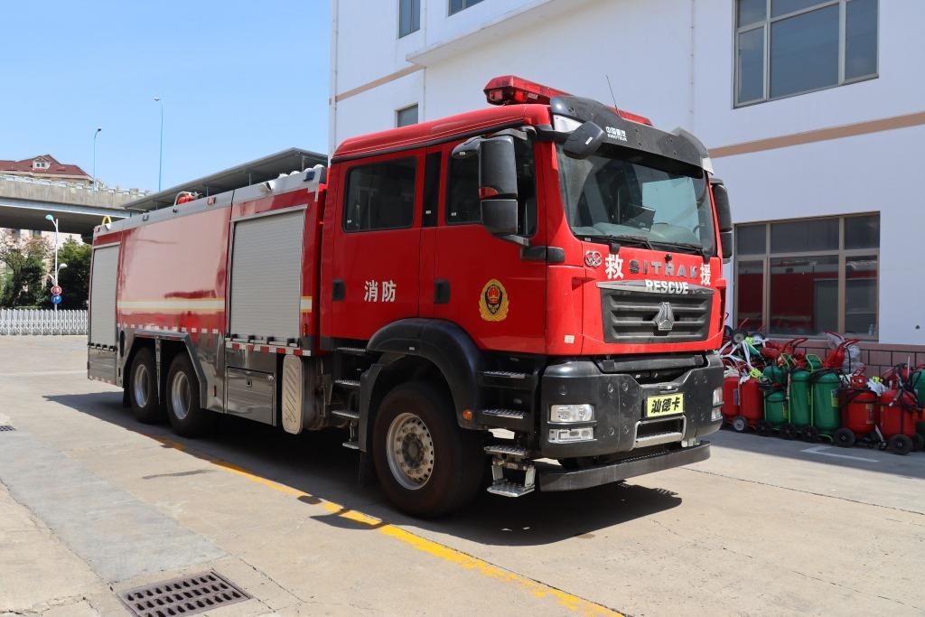 WHG5270GXFSG120/SVIB 云鹤牌水罐消防车图片