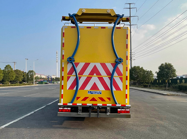 瑞力星牌RLQ5185TFZE6防撞缓冲车公告图片