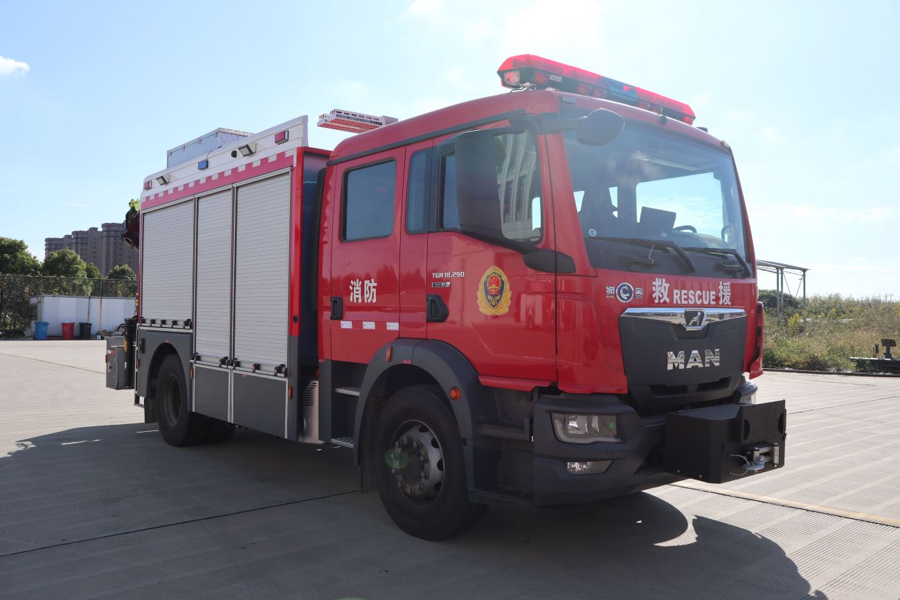润泰牌RT5130TXFJY160/M6抢险救援消防车公告图片