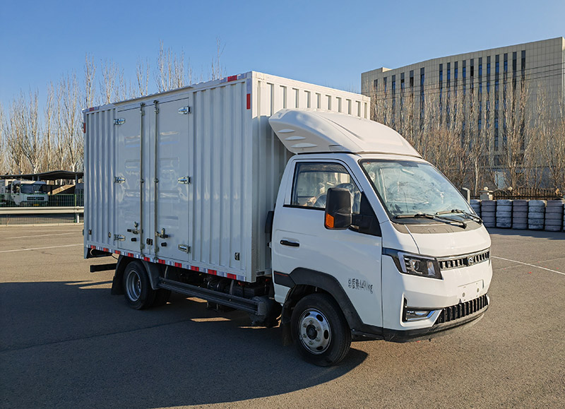 燕臺(tái)牌YTQ5041XXYPG331廂式運(yùn)輸車公告圖片