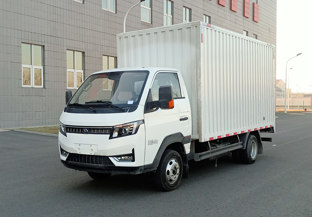 燕臺(tái)牌YTQ5041XXYPG331廂式運(yùn)輸車公告圖片