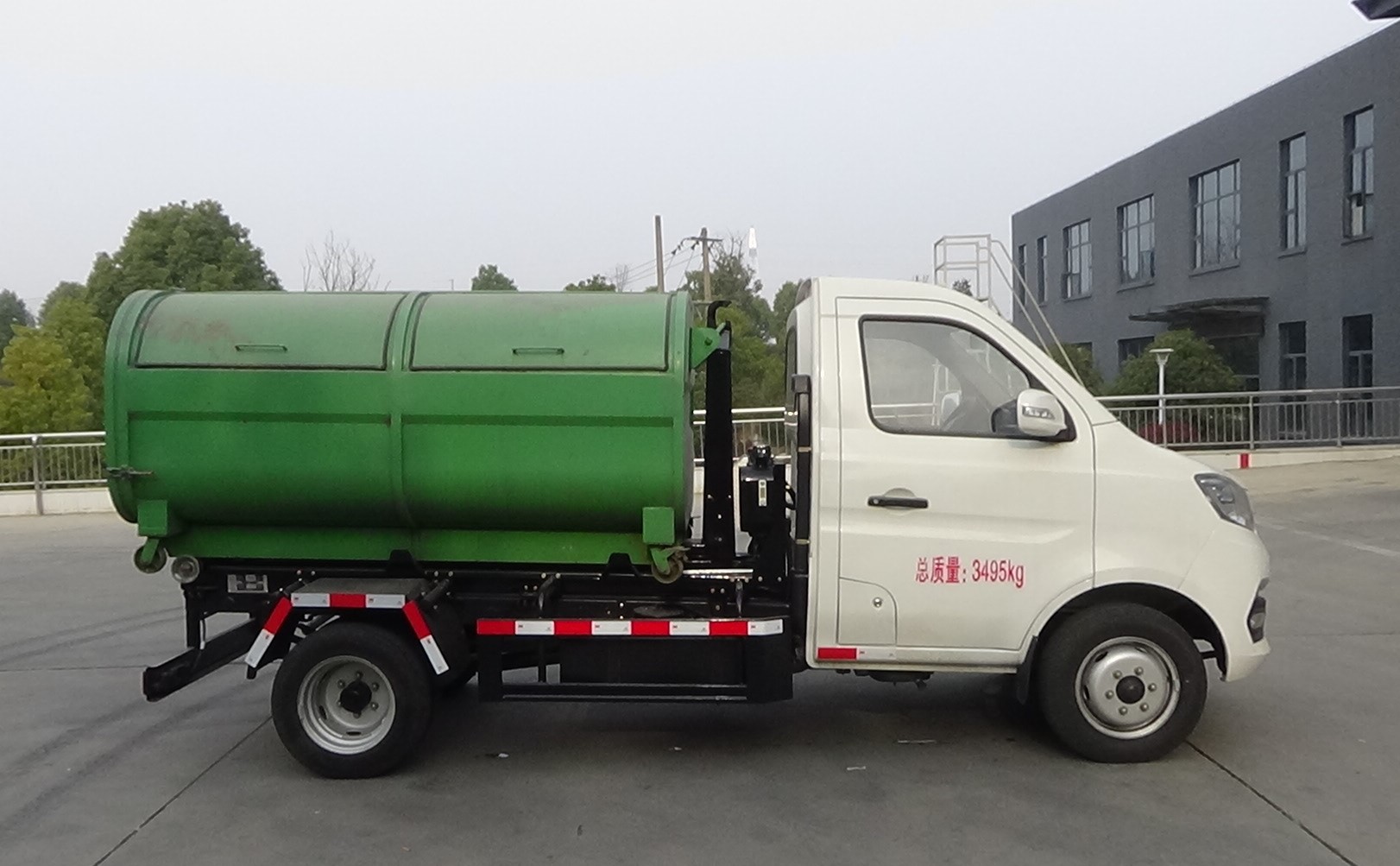 三一牌SYR5035ZXXCA6車(chē)廂可卸式垃圾車(chē)公告圖片