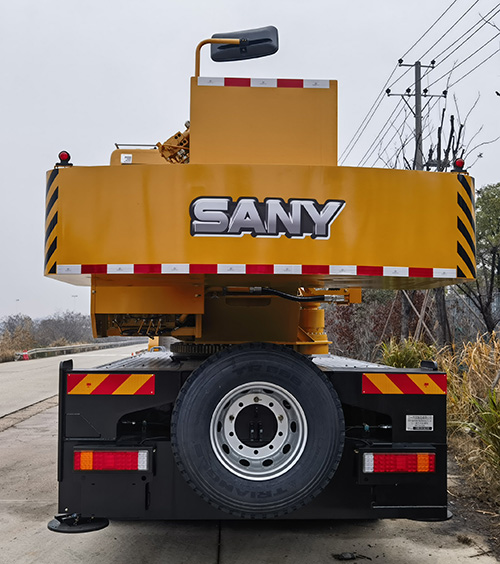 三一牌SYM5326JQZ25E汽車起重機公告圖片