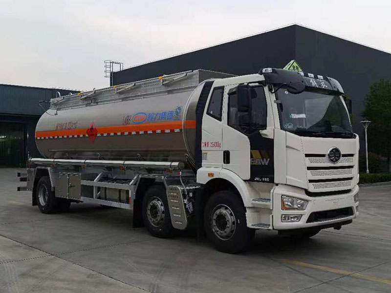 程力牌CL5261GRYCBWN易燃液体罐式运输车图片