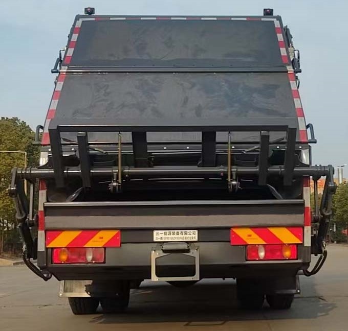三一牌SYR5185ZYSDF6壓縮式垃圾車公告圖片