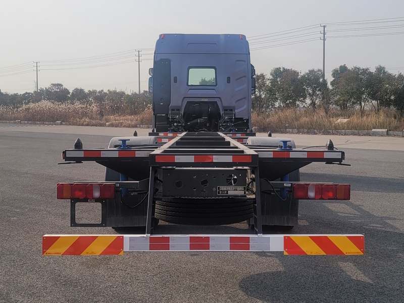 豪沃牌ZZ5187ZKXN711KF1車廂可卸式汽車公告圖片