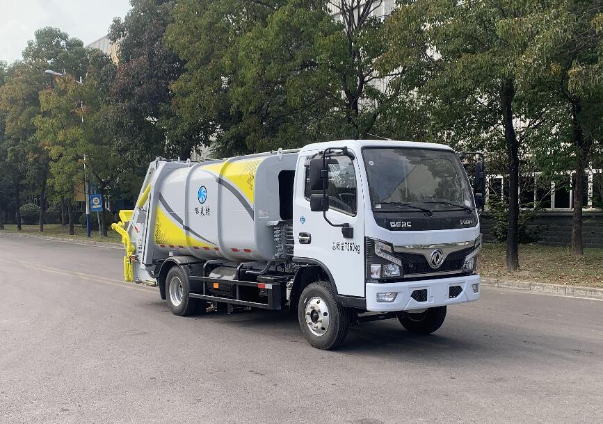 佛萊特牌FLT5070ZYS6壓縮式垃圾車(chē)公告圖片