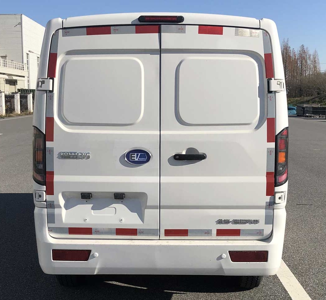 福田牌BJ5033XXYEV1純電動(dòng)廂式運(yùn)輸車(chē)公告圖片