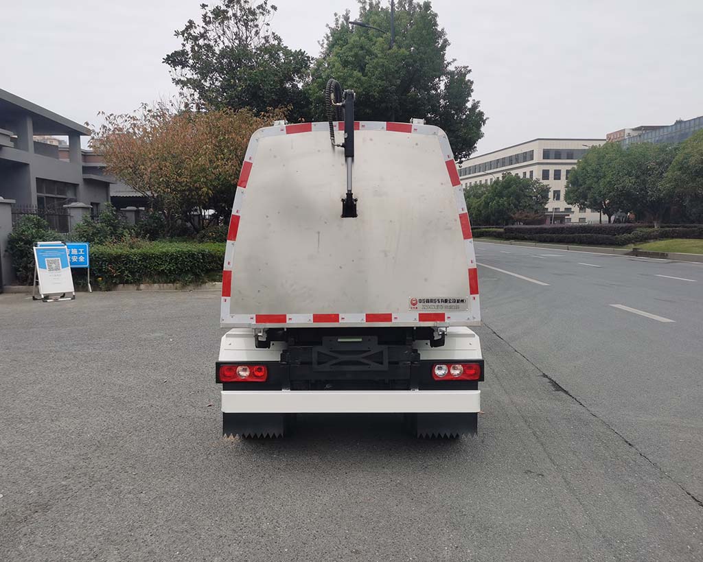 中汽牌ZQZ5043ZXLBEVSH純電動(dòng)廂式垃圾車公告圖片