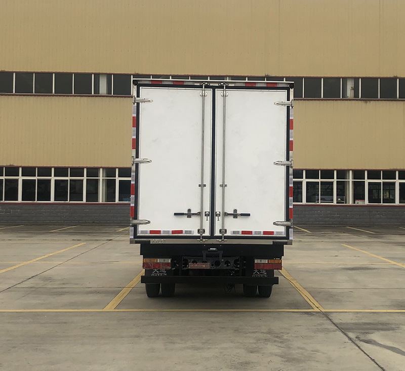 大運(yùn)牌CGC5044XLCBBEV633純電動(dòng)冷藏車(chē)公告圖片